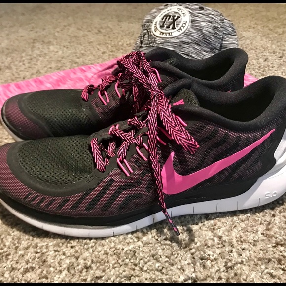 Nike Shoes - ✔️EUC NIKE FREE RUNNING🏃‍♀️
